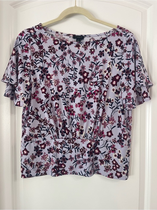 Ann Taylor Tops - Ann Taylor Work Top Lilac Floral Short Flutter Sleeve Blouse Career Womens Small